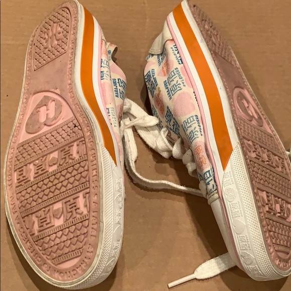 Limited Edition Harajuku Lovers Sneakers - Size 7 - Picture 6 of 6